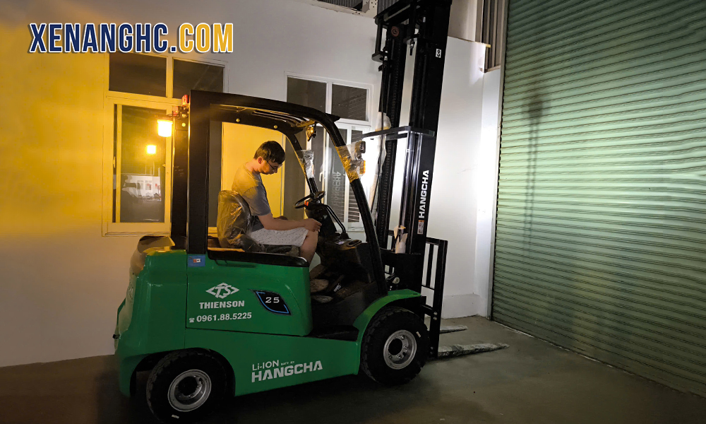 Lợi thế cạnh tranh của xe nâng điện 2.5 tấn AE Hangcha