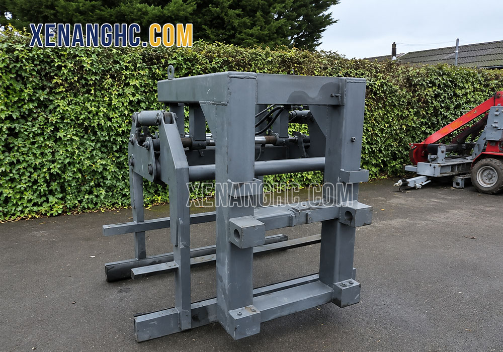 Bộ công tác kẹp gạch cho xe nâng Hangcha