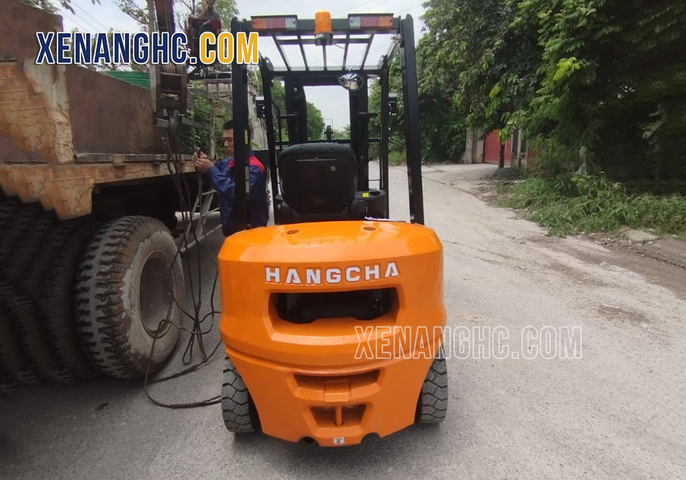 Phía sau xe nâng dầu 2.5 tấn X Series Hangcha