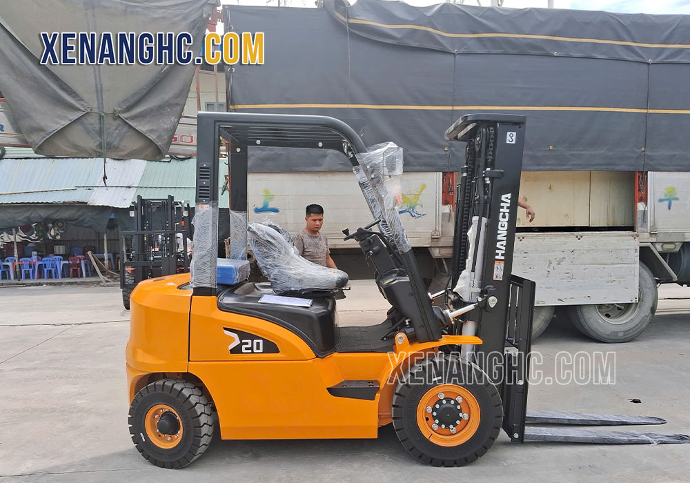 Xe nâng dầu 2 tấn dòng X Hangcha CPCD20