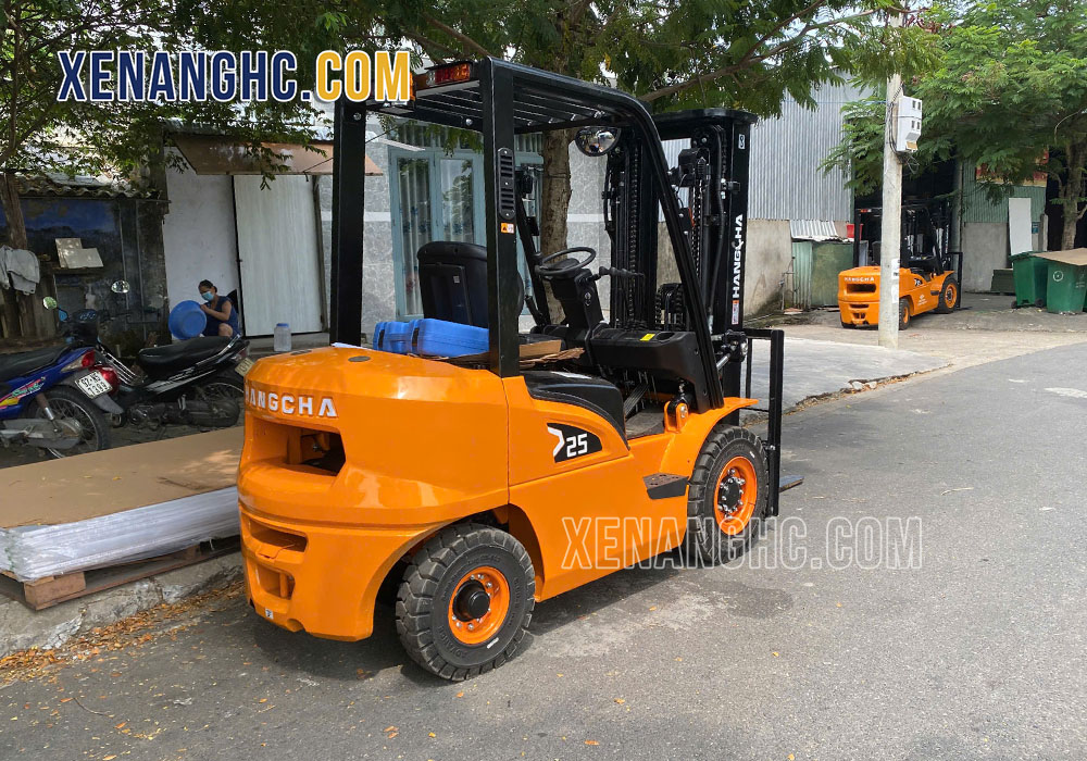 Xe nâng dầu 2.5 tấn Hangcha dòng X