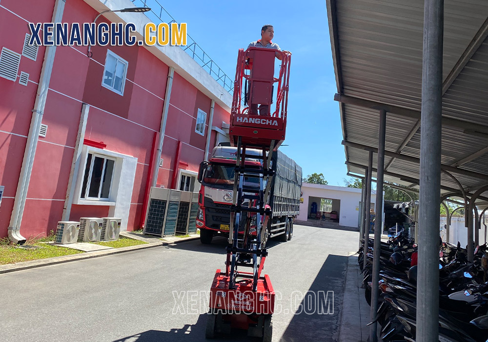 Bảng giá xe nâng người các loại