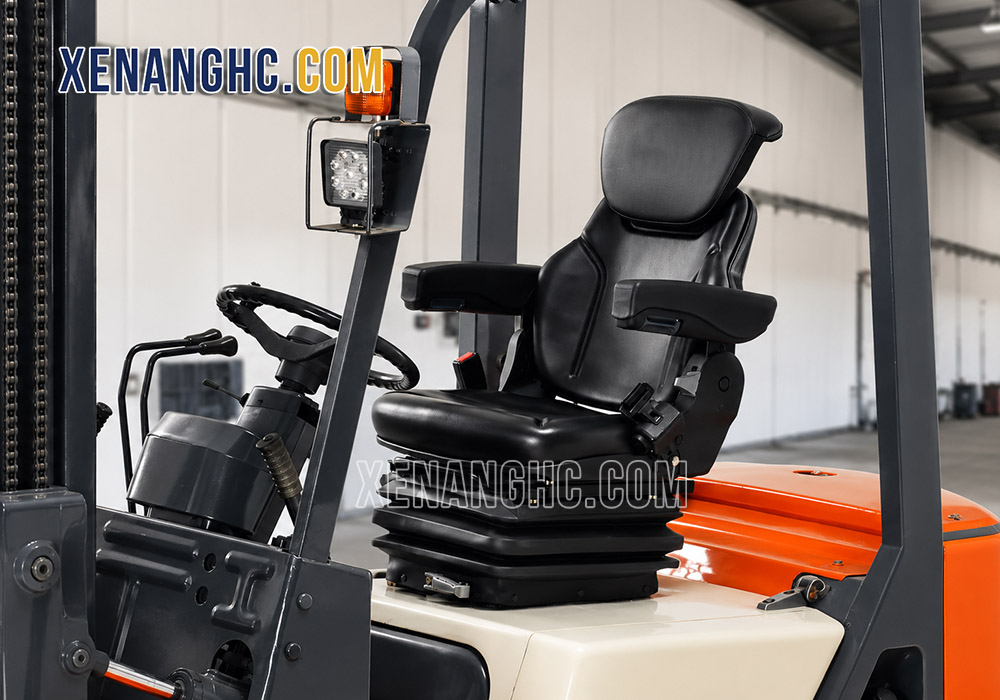 Ghế xe nâng thiết kế công thái học giá tốt