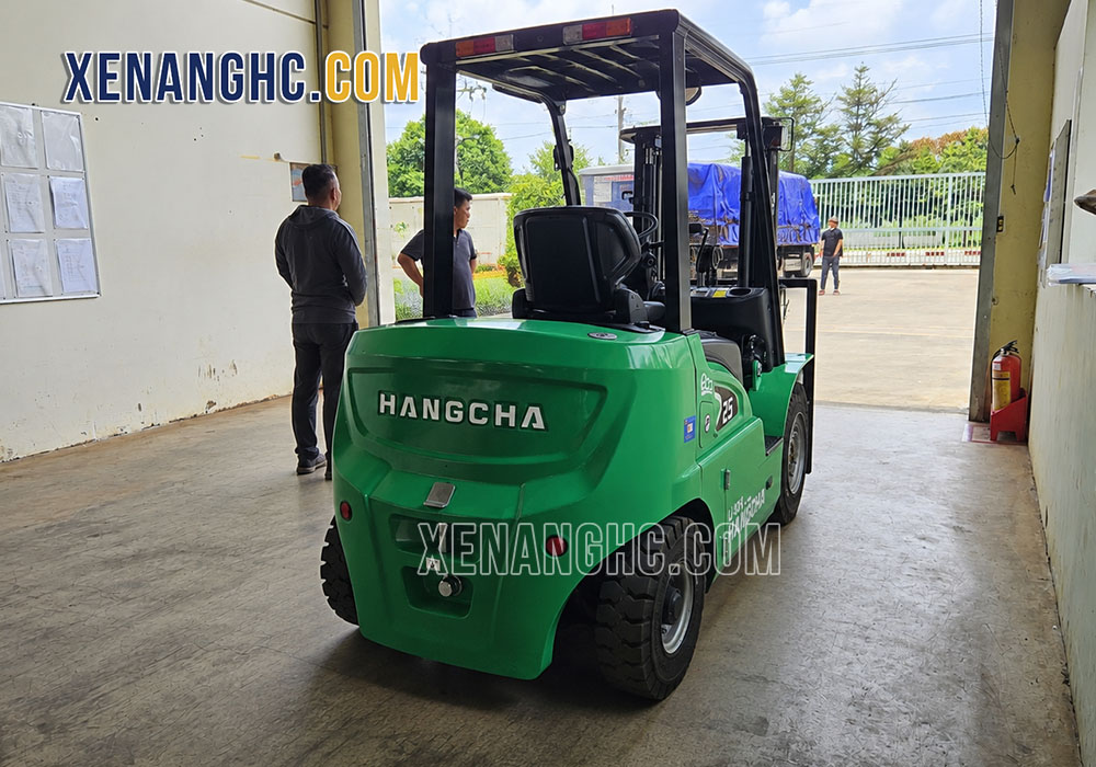 Thông số kỹ thuật chi tiết của xe nâng điện 2.5 tấn dòng XE