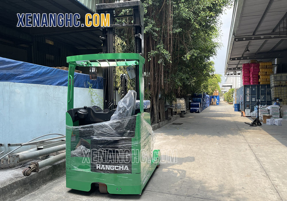 Xe nâng Reachtruck ngồi lái 1.2 đến 2 tấn Hangcha CQD20