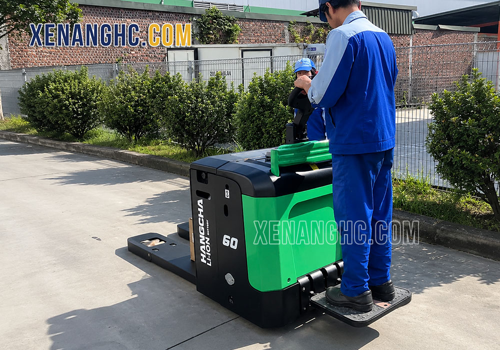 Xe nâng điện thấp 6 tấn Hangcha Pallet truck model CBD60